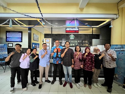 SINERGI Bawaslu Kota Malang bersama jajaran Kecamatan Klojen memperkuat kolaborasi dalam meningkatkan partisipasi publik dalam pengawasan Pemilu, mulai dari pengawasan data pemilih, edukasi netralitas ASN, hingga perluasan sosialisasi pengawasan ke ruang-ruang kegiatan masyarakat.