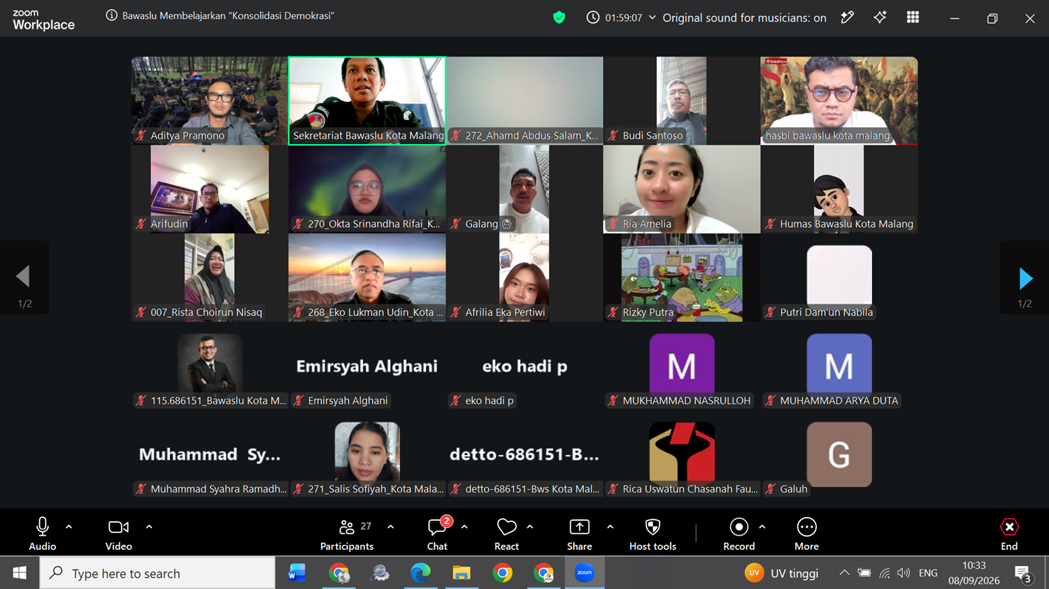 KONSOLIDASI Jajaran Bawaslu Kota Malang mengikuti rapat pemaparan awal persiapan kegiatan P2P secara daring melalui Zoom Meeting, sebagai bagian dari koordinasi pembagian tugas dan pematangan materi yang akan disampaikan kepada peserta pada Oktober 2026.