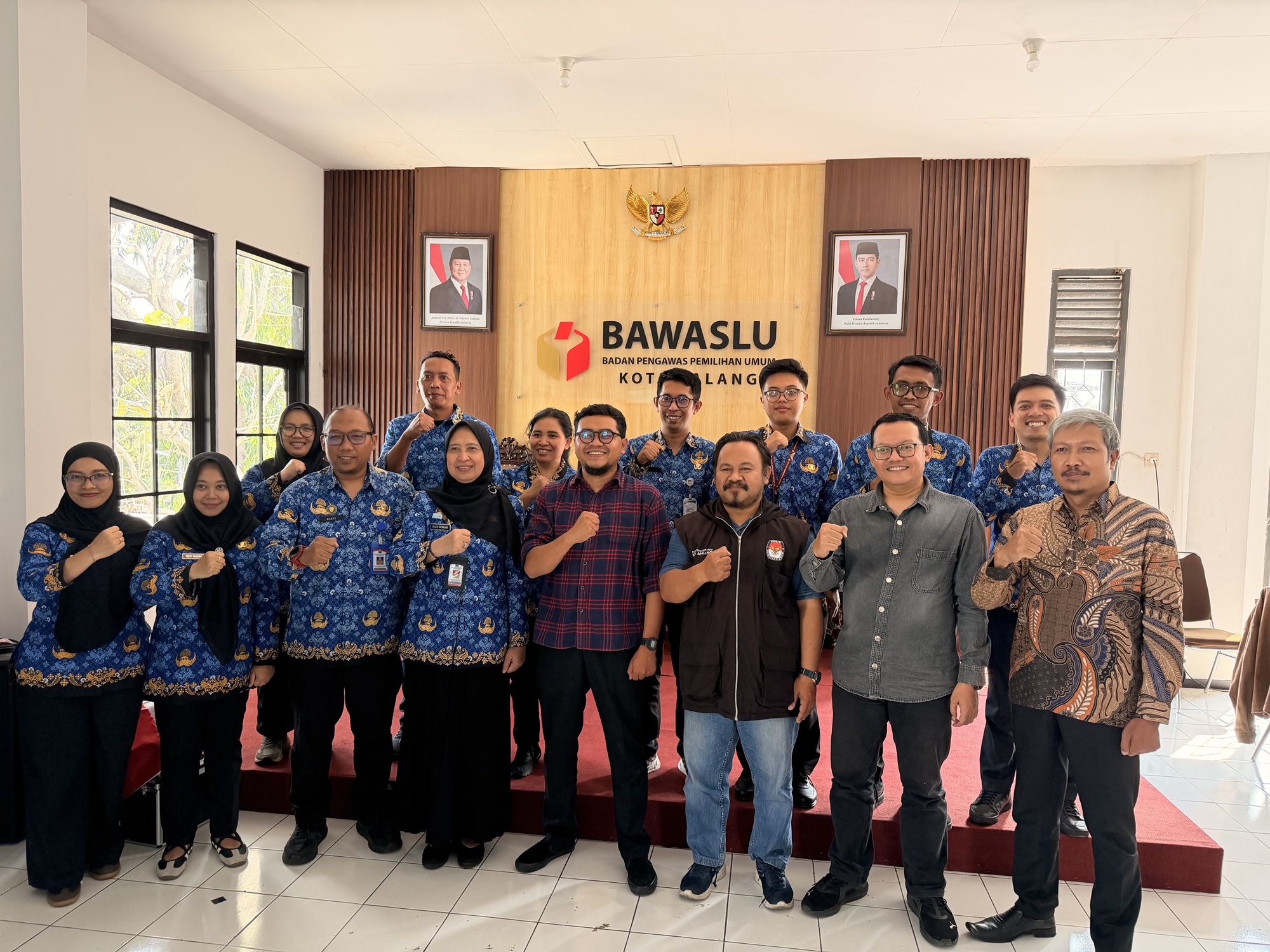 KOORDINASI Bawaslu Kota Malang bersama KPU Kota Malang dan Disdukcapil Kota Malang membahas tindak lanjut hasil pengawasan serta sinkronisasi data dalam Penyusunan Daftar Pemilih Berkelanjutan (PDPB) Triwulan III Tahun 2026.