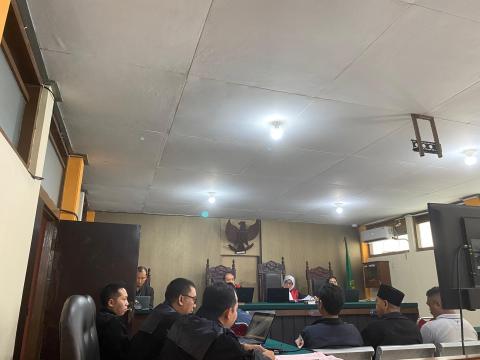 KONDUSIF: Suasanan persidangan pertama terkait Pidana Pelanggaran Pemilu di Pengadilan Negeri Malang, kemarin (31/01).