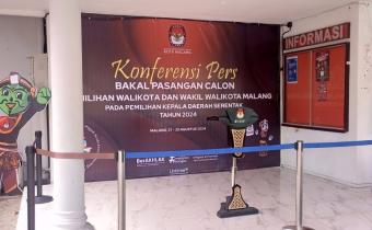 Hari pertama pendaftaran Bakal Pasangan Calon Walikota dan Wakil Walikota Malang di KPU Kota Malang masih sepi dan belum ada pendaftar.