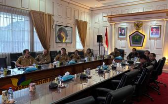 Jajaran Pimpinan Bawaslu Kota Malang melakukan audiensi bersama Jajaran Pemkot Malang di Ruang Rapat Balaikota Malang..