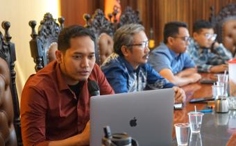 Ketua Bawaslu Kota Malang, M. Arifudin, saat menjadi narasumber dalam kegiatan Peer Learning Penguatan Kelembagaan yang digelar Bawaslu Provinsi Jawa Timur, Kamis (11/9).