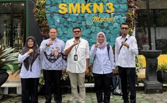KOLABORASI PENDIDIKAN Jajaran Bawaslu Kota Malang melakukan kunjungan koordinasi ke SMKN 3 Malang sebagai bagian dari penguatan sinergi pendidikan politik dan pengawasan partisipatif di kalangan pelajar.