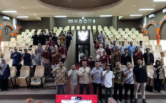 KOLABORASI Bawaslu bersama akademisi FISIP Universitas Brawijaya memperkuat sinergi dalam merumuskan strategi pencegahan dan penindakan politik uang menuju Pemilu berintegritas.
