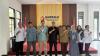 M. Hasbi (kemeja hitam)berswafoto bersama dengan jajaran Kwarcab Gerakan Pramuka yang hadir pada audiensi Rabu lalu (24/06).