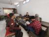 VERIFIKASI Bawaslu Kota Malang bersama KPU Kota Malang melakukan penelitian dan pencocokan data secara langsung dengan warga dalam pelaksanaan Pencocokan dan Penelitian Terbatas (Coktas) di wilayah Kota Malang.